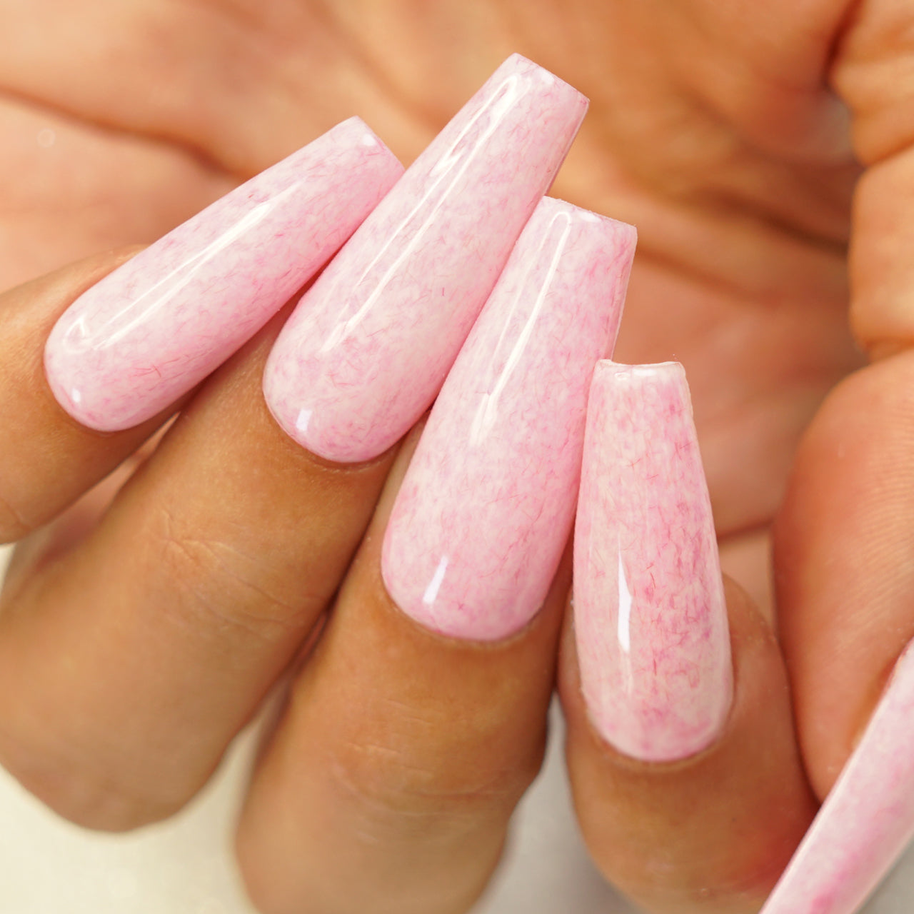 C563 - LUXE GEL EUROPE