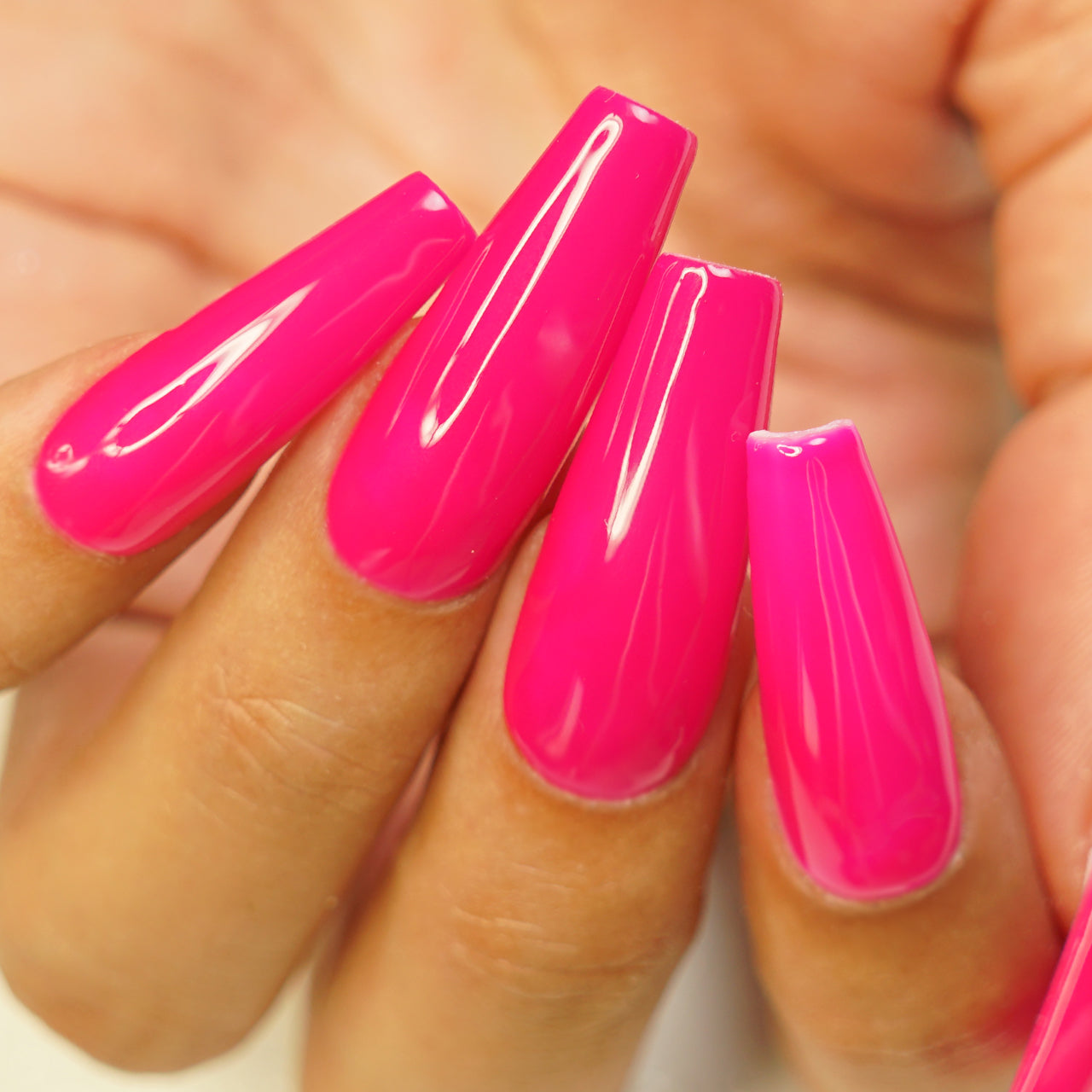 CRAZY FUCHSIA - LUXE GEL EUROPE